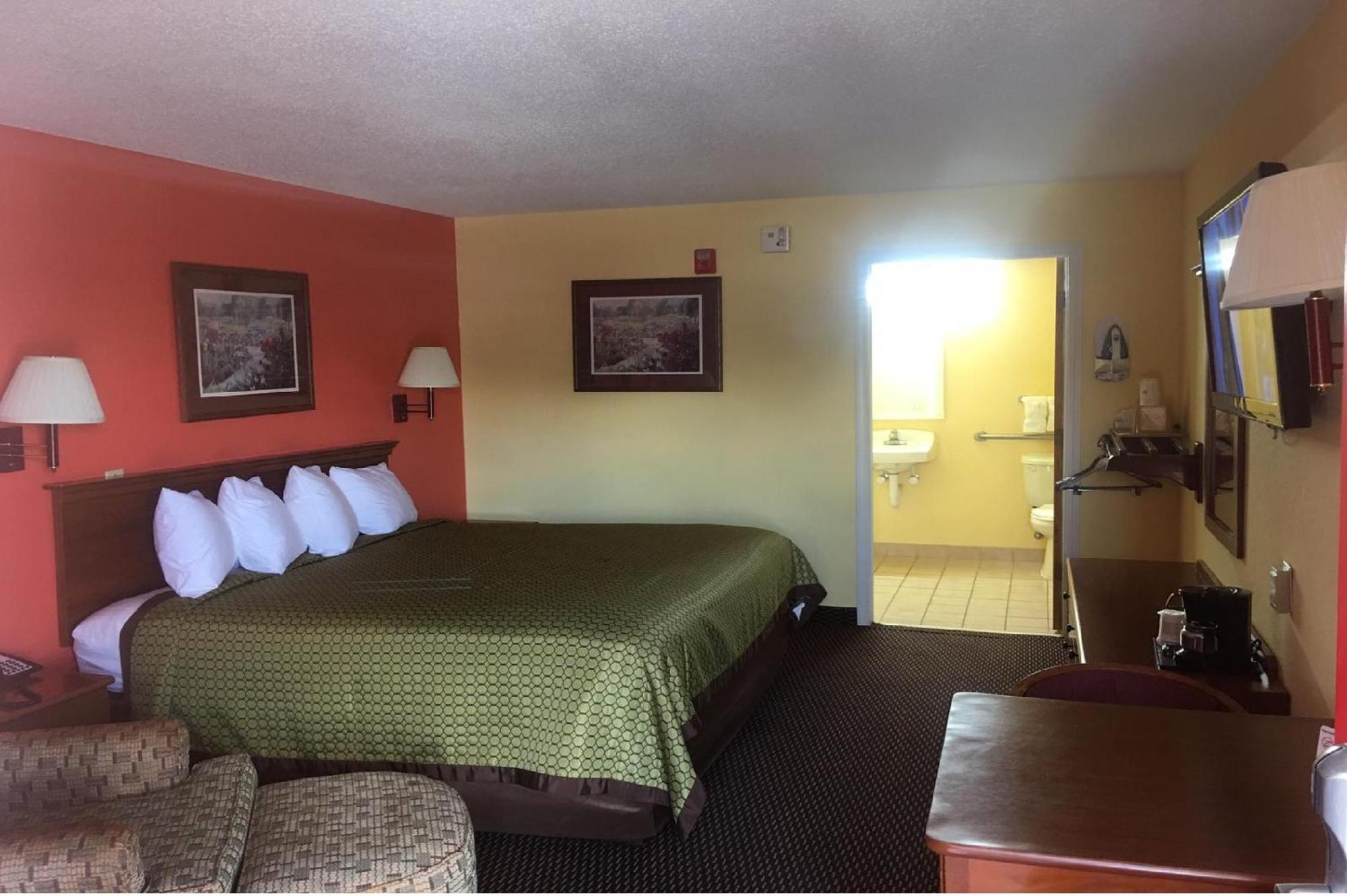 Budget Inn & Suites Hawkinsville Exterior photo