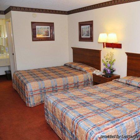 Budget Inn & Suites Hawkinsville Exterior photo